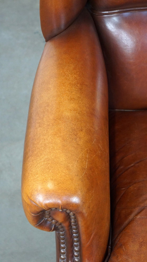 Image 1 of Fauteuil à oreilles en peau de mouton