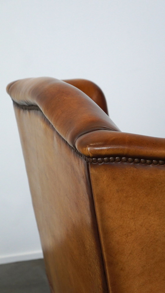 Image 1 of Fauteuil à oreilles en peau de mouton