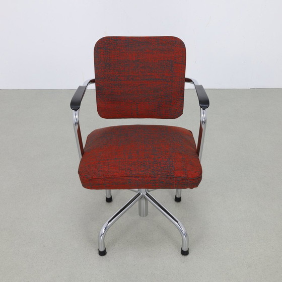 Image 1 of Chaise pivotante avec pouf Paul Schuitema Fana, 1960S