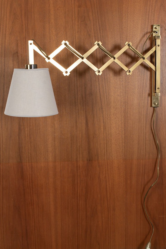 Image 1 of Lampe à ciseaux en laiton