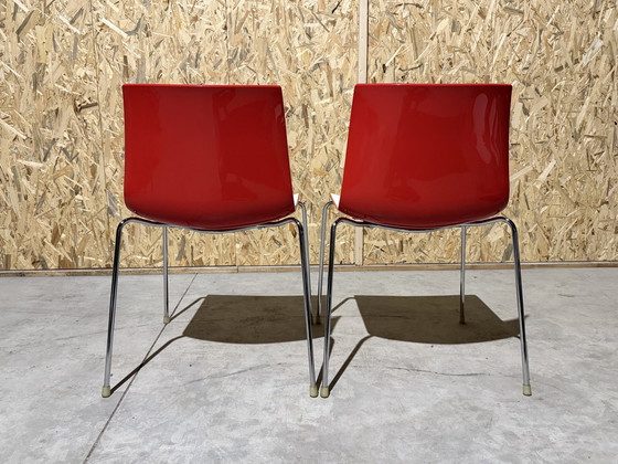 Image 1 of Arper Catifa 46 Design Chair - Plastique blanc/rouge