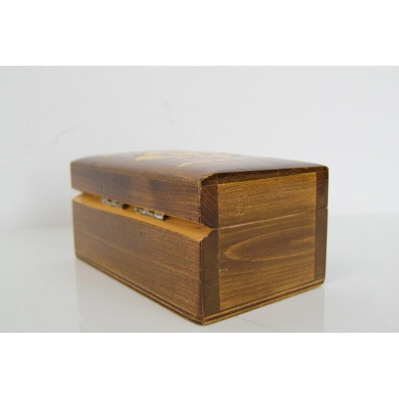 Image 1 of Boîte vintage en bois sculpté, Tchécoslovaquie, années 1950