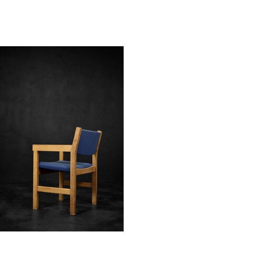 Image 1 of Fauteuil vintage danois en bois de chêne et tissu bleu par Hans J. Wegner pour Getama, 1960s