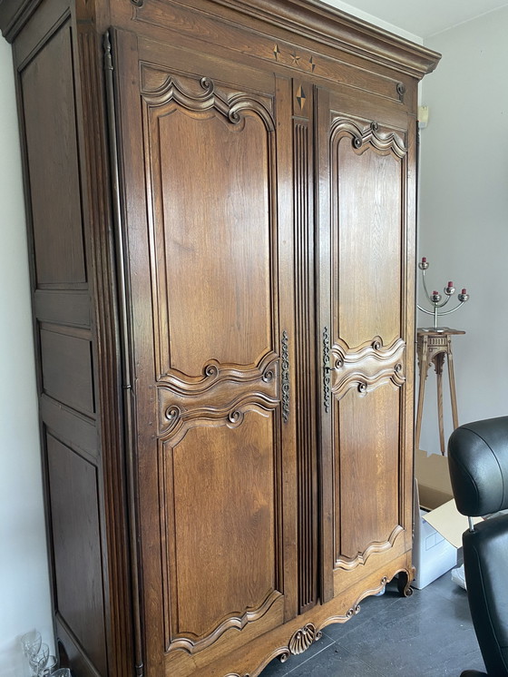 Image 1 of Armoire ancienne Louis XVI