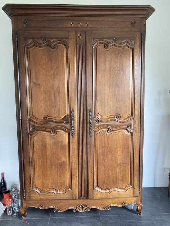 Image 1 of Armoire ancienne Louis XVI