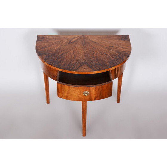 Image 1 of Table d'appoint vintage en noyer, Tchécoslovaquie 1820
