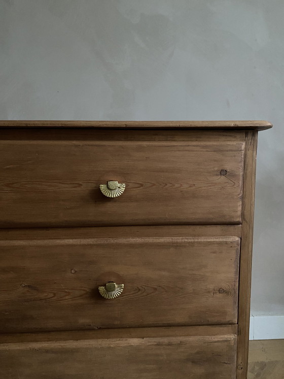 Image 1 of Commode en bois