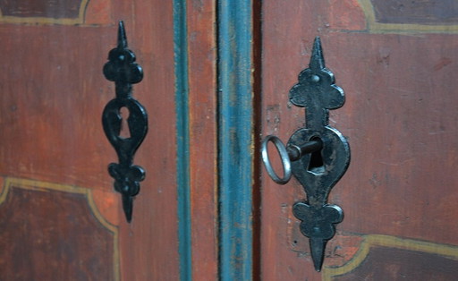 Ancienne armoire de ferme Thuringe