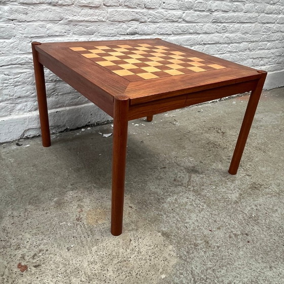 Image 1 of Georg Petersens Møbelfabrik Table d'échecs/commode avec plateau pivotant