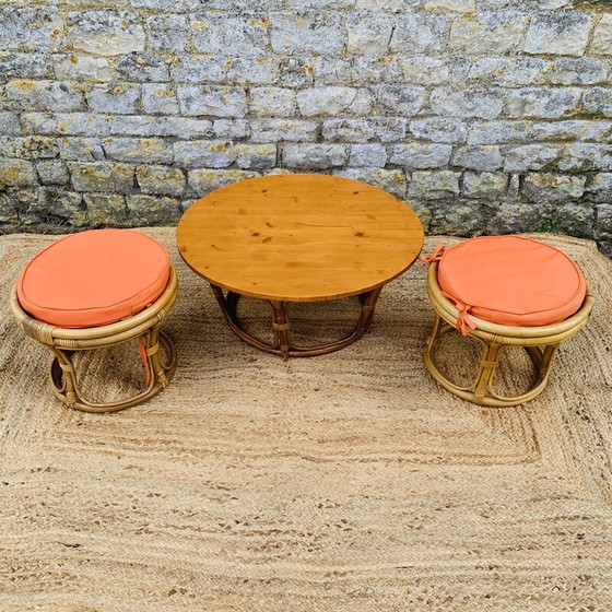 Image 1 of Table basse vintage avec paire de poufs