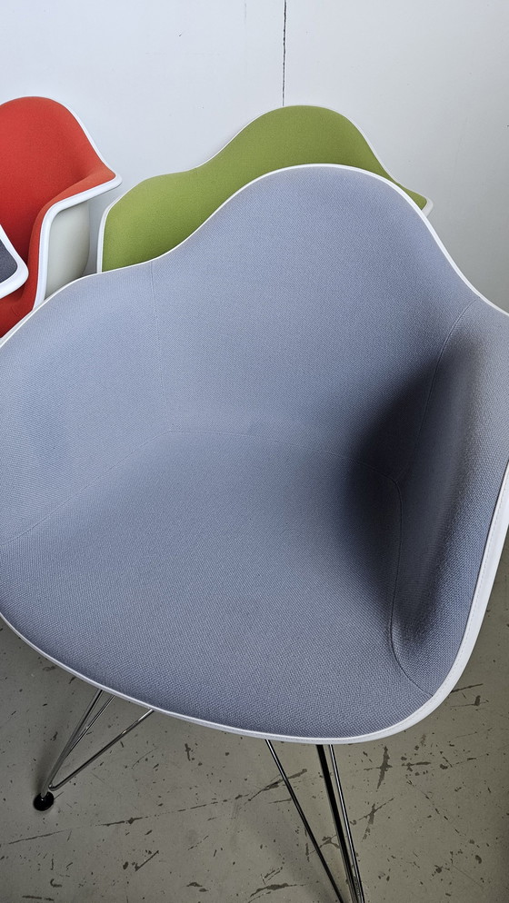 Image 1 of 4x Vitra Eames Dar Armchair