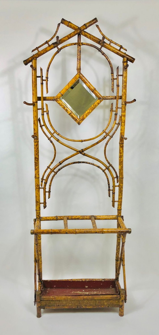 Image 1 of Porte-manteau décoratif, France