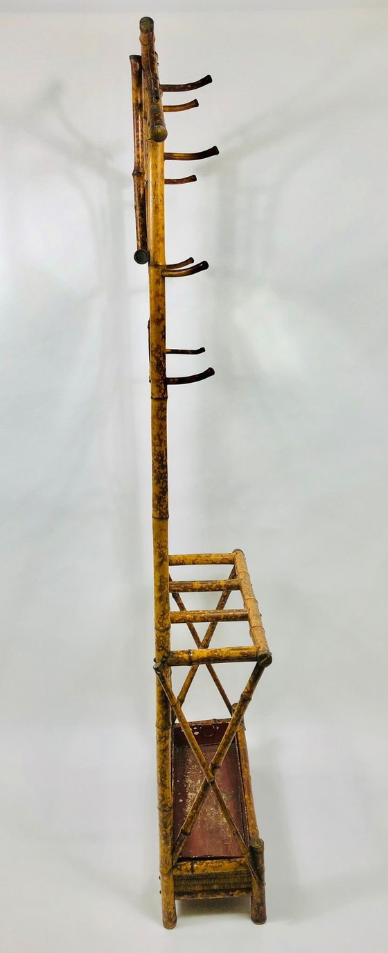 Image 1 of Porte-manteau décoratif, France