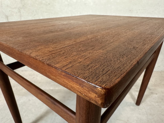 Image 1 of Table d'appoint vintage - Teck - O.M.F.