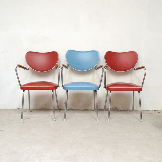 Image 1 of Ensemble de 3 chaises rouges et bleues - années 1950