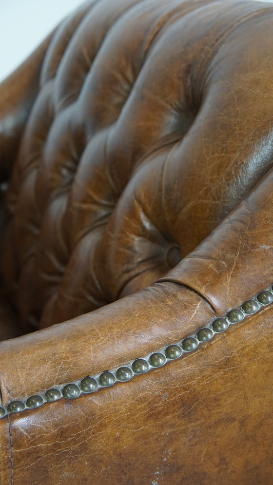 Image 1 of Fauteuil Chesterfield en cuir de boeuf