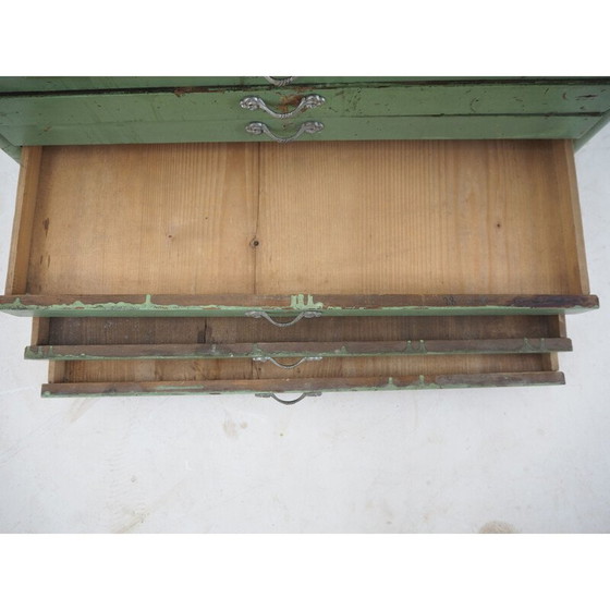 Image 1 of Commode industrielle en bois vert