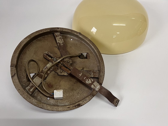 Image 1 of Plafonnier vintage en opaline