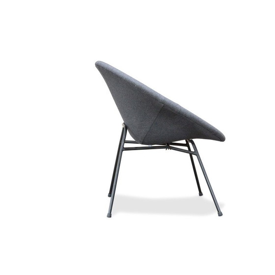 Image 1 of Fauteuil vintage en fibre de verre par Claude Vassal Magasins Pilotes, 1950