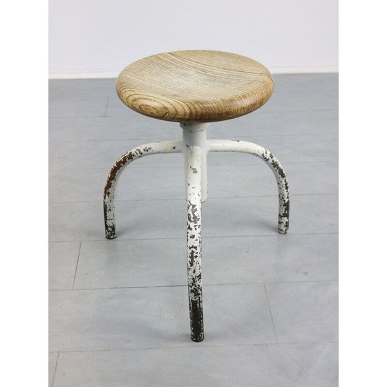 Image 1 of Chaise pivotante vintage industrielle blanche