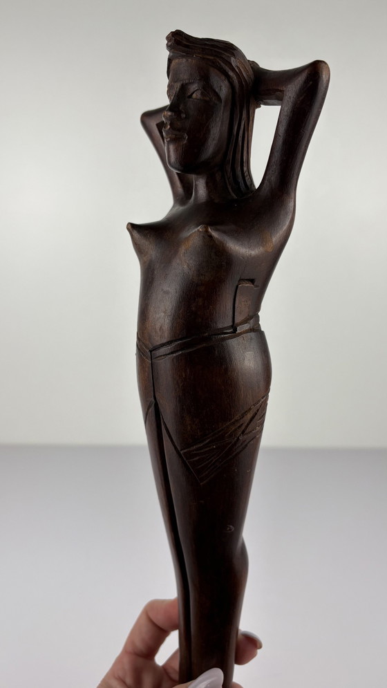 Image 1 of Casse-Noisette Vintage en bois sculpté pour dames Dark Wood Art