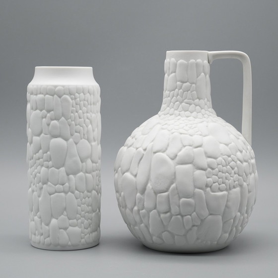 Image 1 of Manfred Frey Ak Kaiser Vase en porcelaine bisque Fossile Reptile Relief Op Art Trio