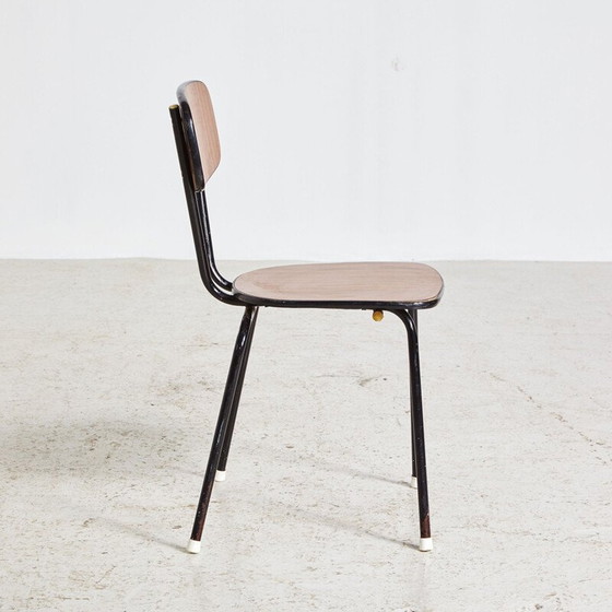 Image 1 of Chaise d'école du milieu du siècle sur structure métallique, 1970.