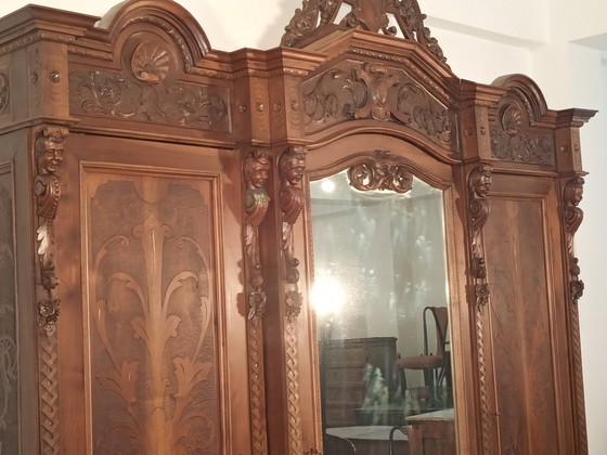 Image 1 of Ensemble de chambre à coucher, armoire, commode, tables de chevet, 1890S, lot de 4