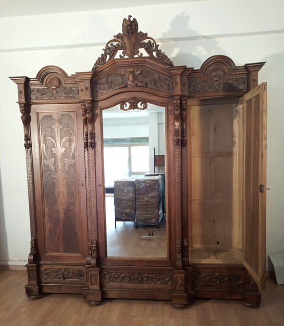 Image 1 of Ensemble de chambre à coucher, armoire, commode, tables de chevet, 1890S, lot de 4