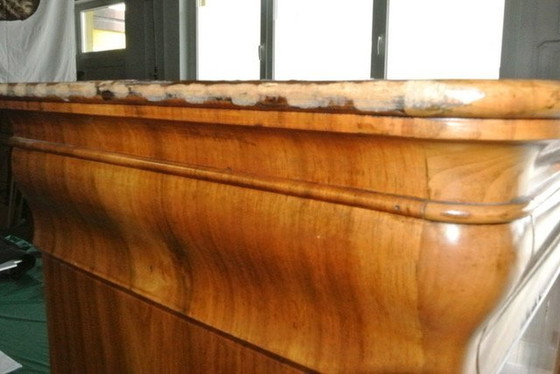 Image 1 of Biedermeier secrétaire, noyer, milieu du 19e Siècle.