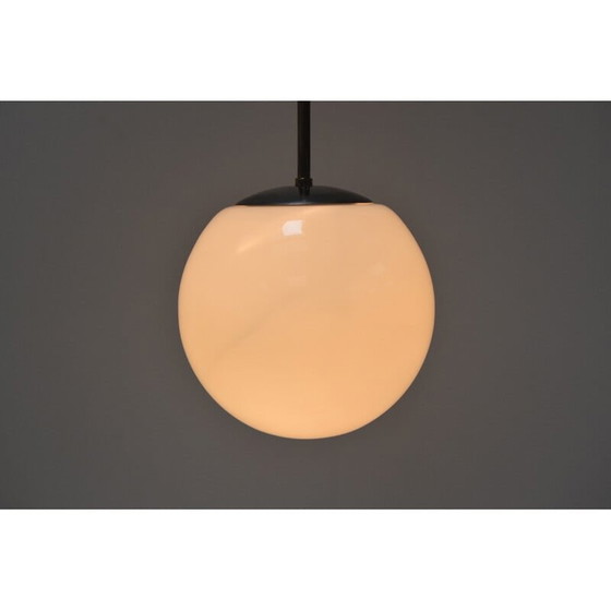 Image 1 of Lampe suspendue Art déco en verre, Tchécoslovaquie, années 1930