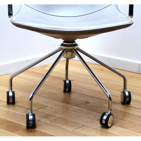 Image 1 of Ensemble de 8 fauteuils de bureau vintage Comet en aluminium chromé et cuir teinté beige pour Lammhults