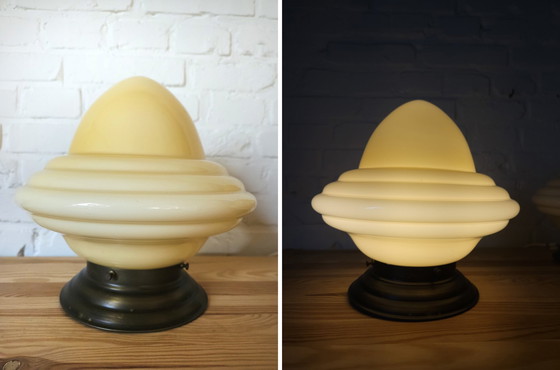 Image 1 of Lot de 2 plafonniers Art Déco en verre jaune pastel