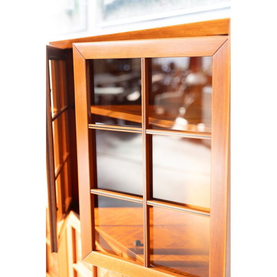 Image 1 of Meuble d'angle modulaire vintage en merisier avec portes vitrées et sculptées, 1970