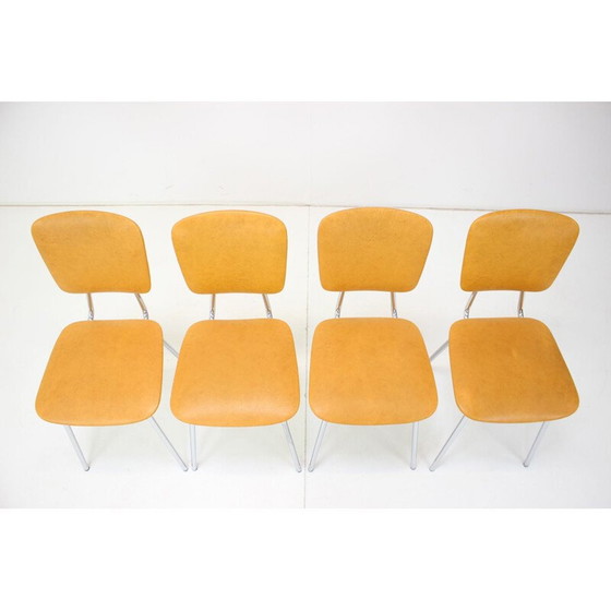 Image 1 of Ensemble de 4 chaises de salle à manger vintage en chrome et en similicuir, Tchécoslovaquie, années 1970