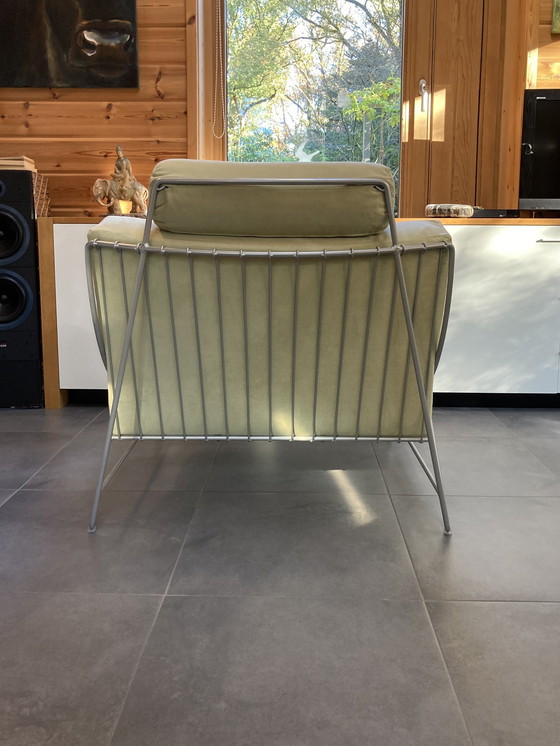 Image 1 of Leolux Volare Armchair and Hocker Lime Green (fauteuil et siège)