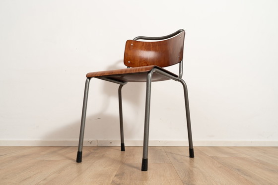 Image 1 of Chaise industrielle TU-Delft de W.H. Gispen