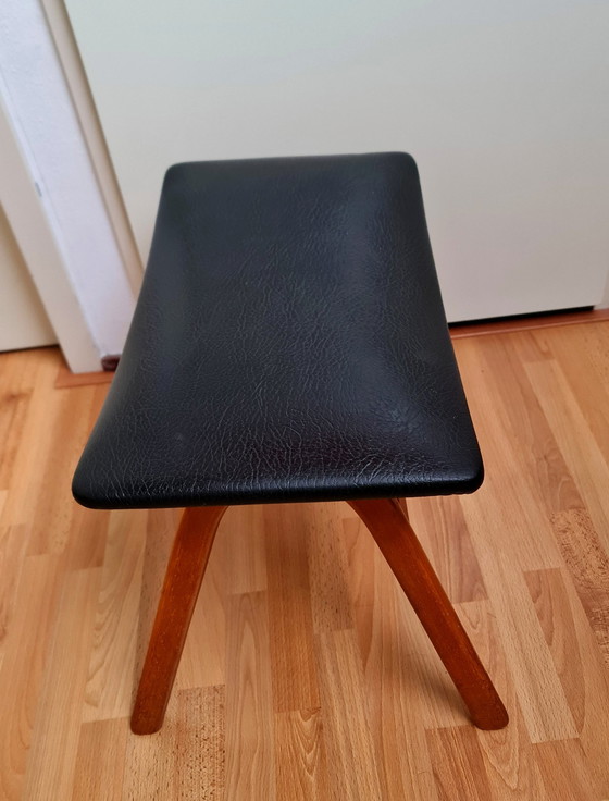 Image 1 of Tabouret scandinave en teck avec skaï 1960s