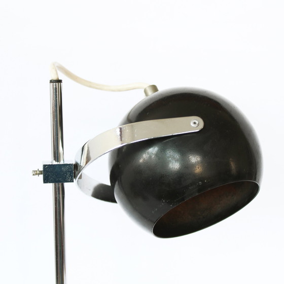 Image 1 of Lampe de table vintage 60S/70S à globe oculaire en chrome
