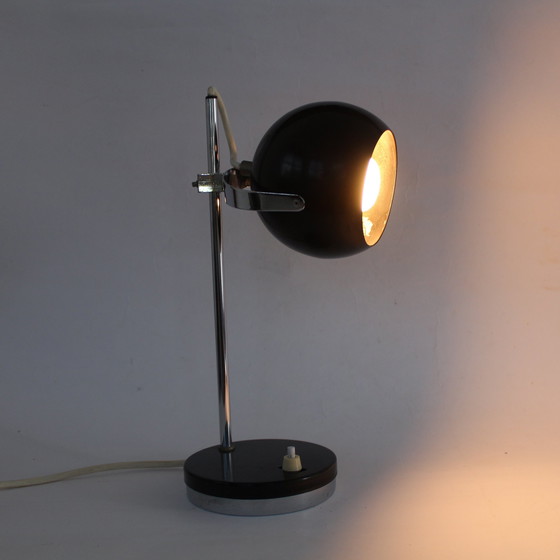 Image 1 of Lampe de table vintage 60S/70S à globe oculaire en chrome