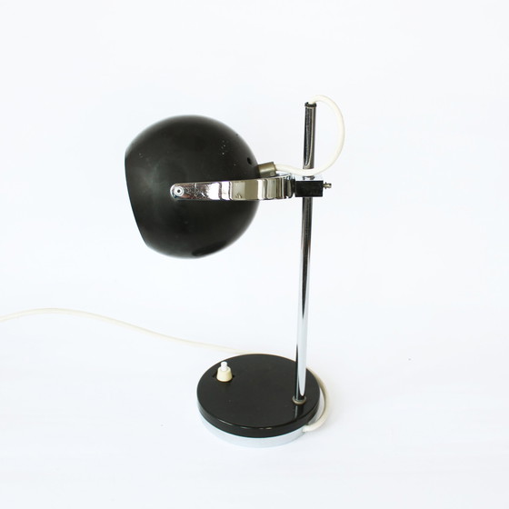 Image 1 of Lampe de table vintage 60S/70S à globe oculaire en chrome