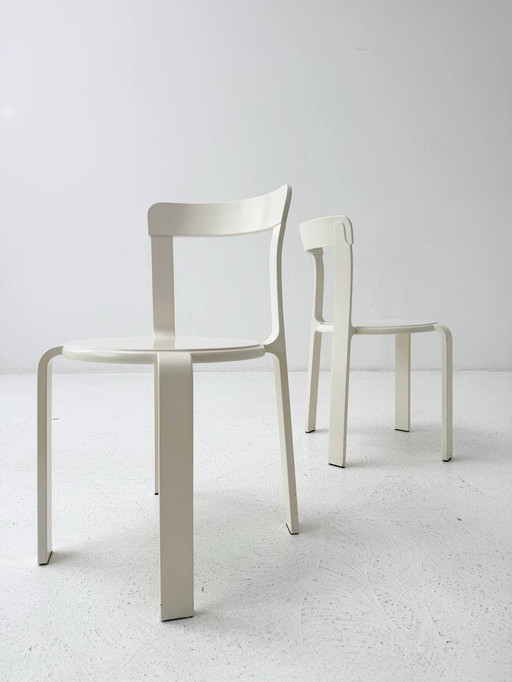 Lot de 2 Chaises Blanches Poli Modèle 3700 Empilables De Dietiker 1993