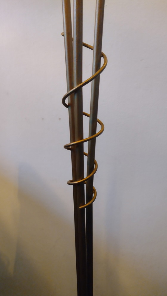 Image 1 of Lampe à arc vintage avec 3 abat-jours en verre d'albâtre 70ème siècle