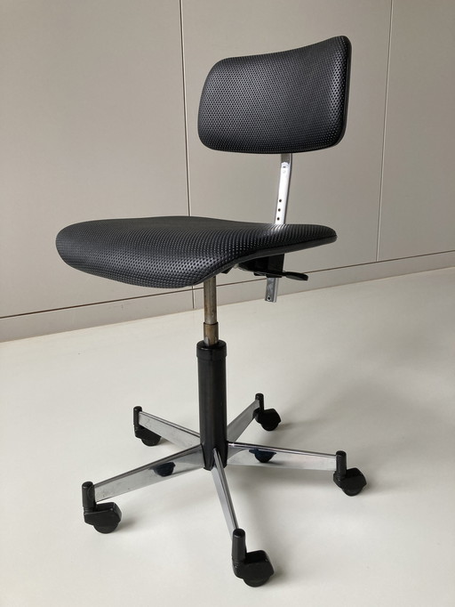 Stoll Giroflex Fauteuil pivotant Noir 1970