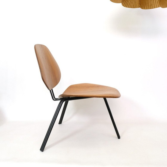 Image 1 of Trépied vintage P31 Fourneau Osvaldo Borsani pour Tecno 1963s