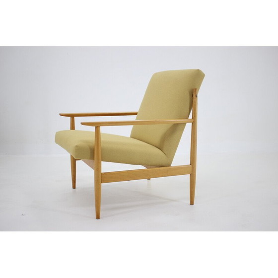 Image 1 of Fauteuil vintage en hêtre, Tchécoslovaquie 1960