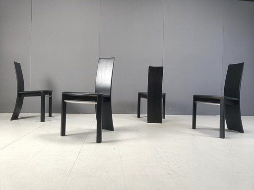 Chaises de salle à manger incurvées en bois noir, 1980S