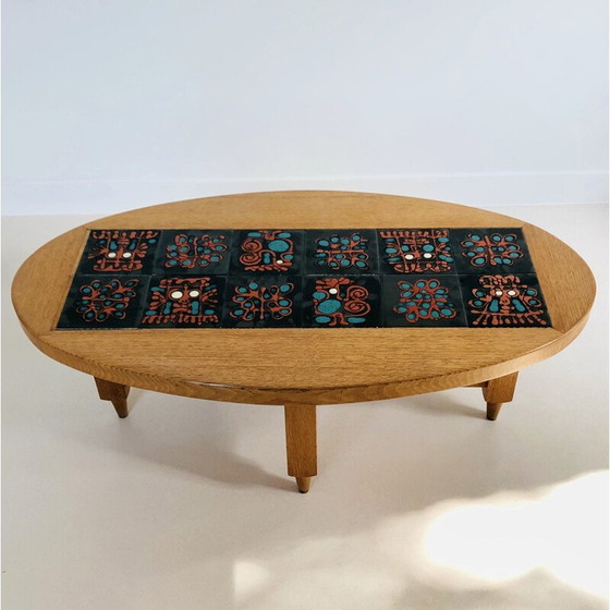 Image 1 of Table basse ovale vintage en chêne clair massif par Guillerme et Chambron, France 1960