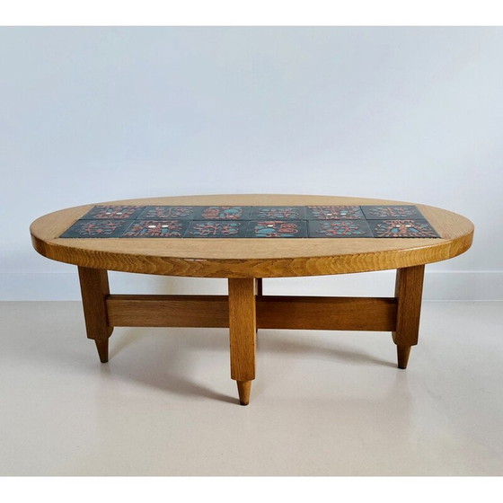 Image 1 of Table basse ovale vintage en chêne clair massif par Guillerme et Chambron, France 1960