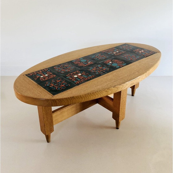 Image 1 of Table basse ovale vintage en chêne clair massif par Guillerme et Chambron, France 1960